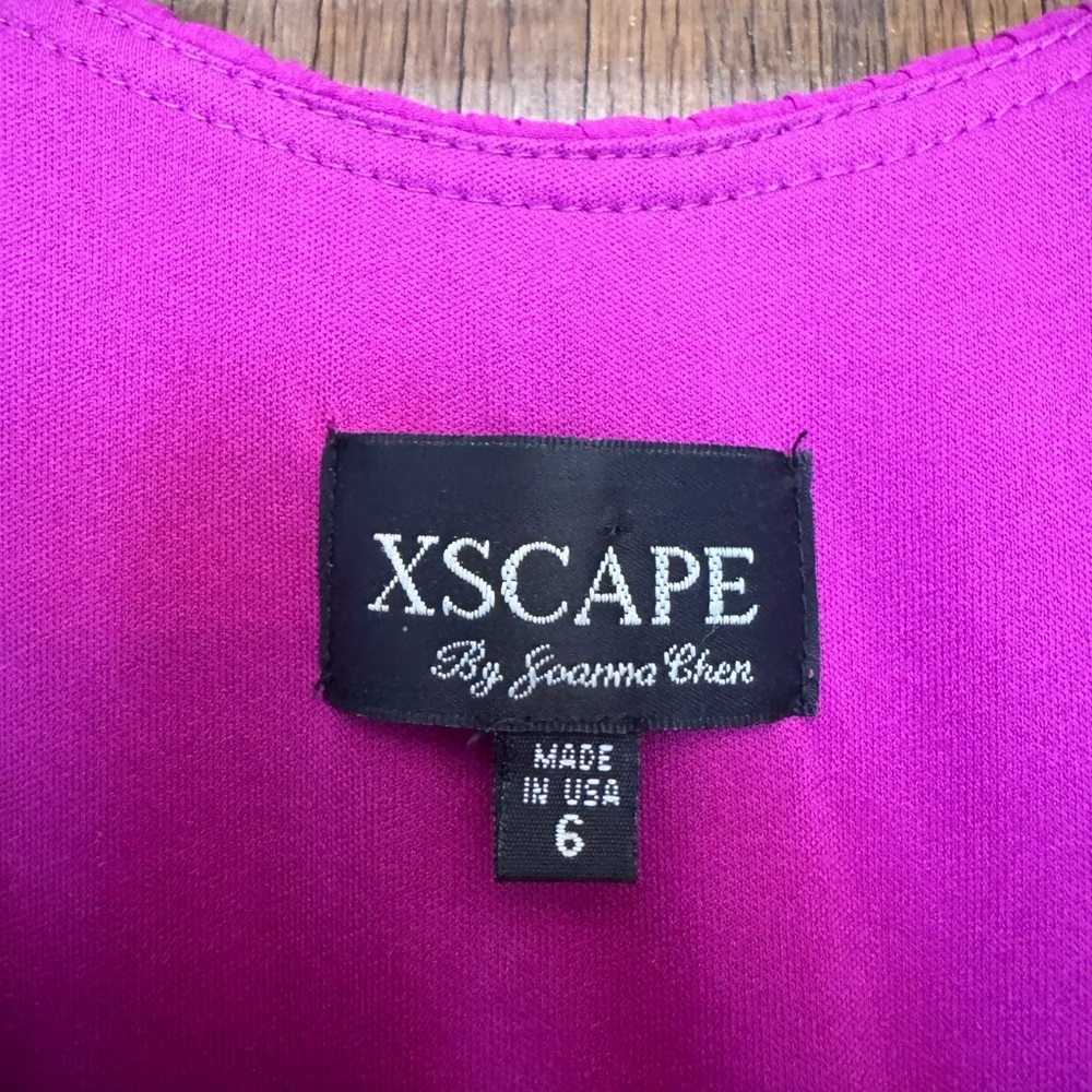 Xscape Fuchsia pleated dress with chain straps - Picture 2 of 7